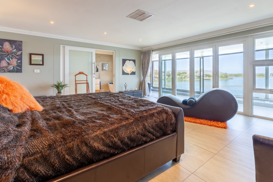 3 Bedroom Property for Sale in Lake Michelle Western Cape
